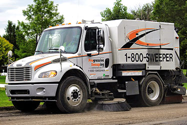 street-sweeping-truck