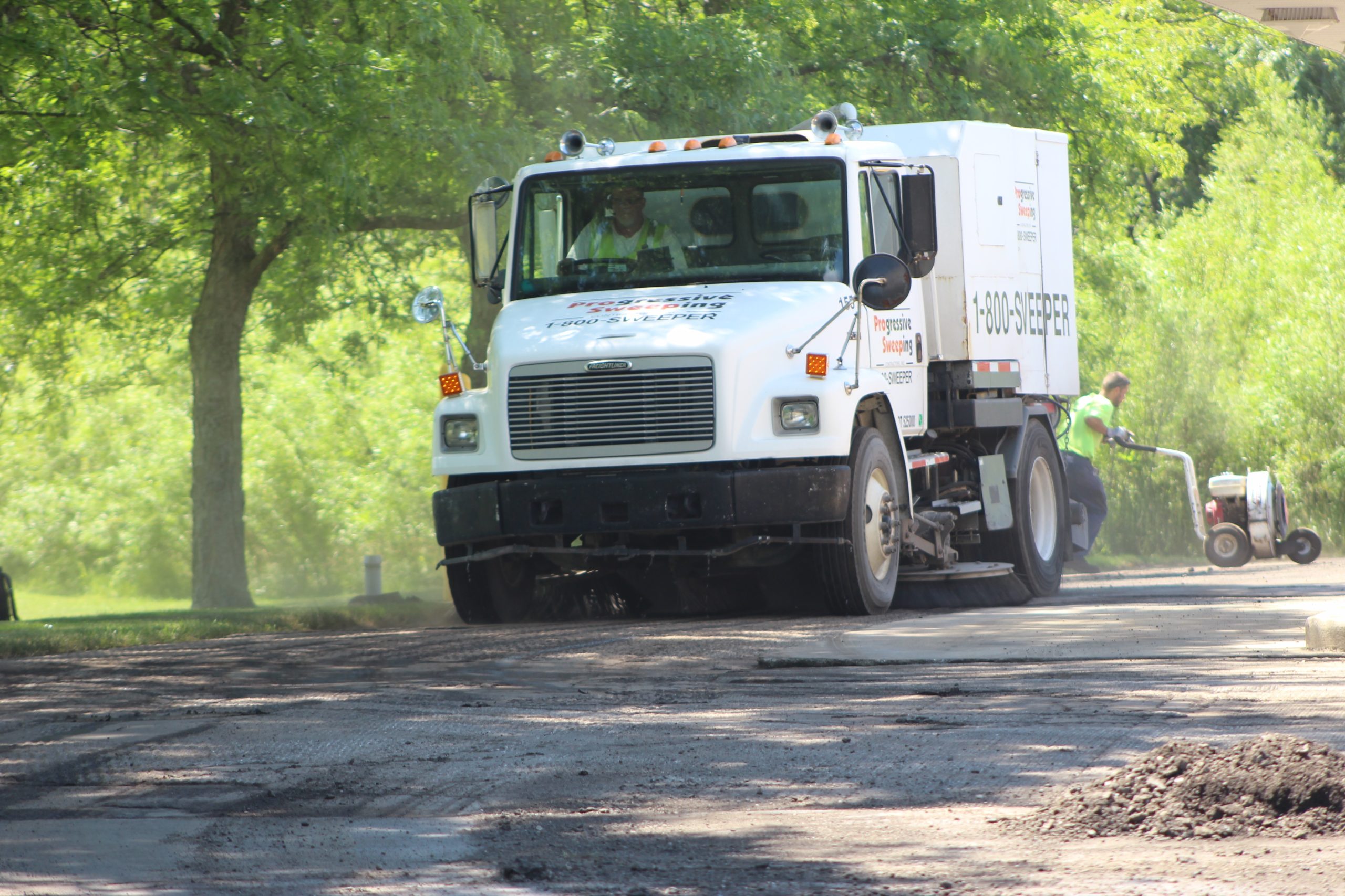 ps milling paving truck 1